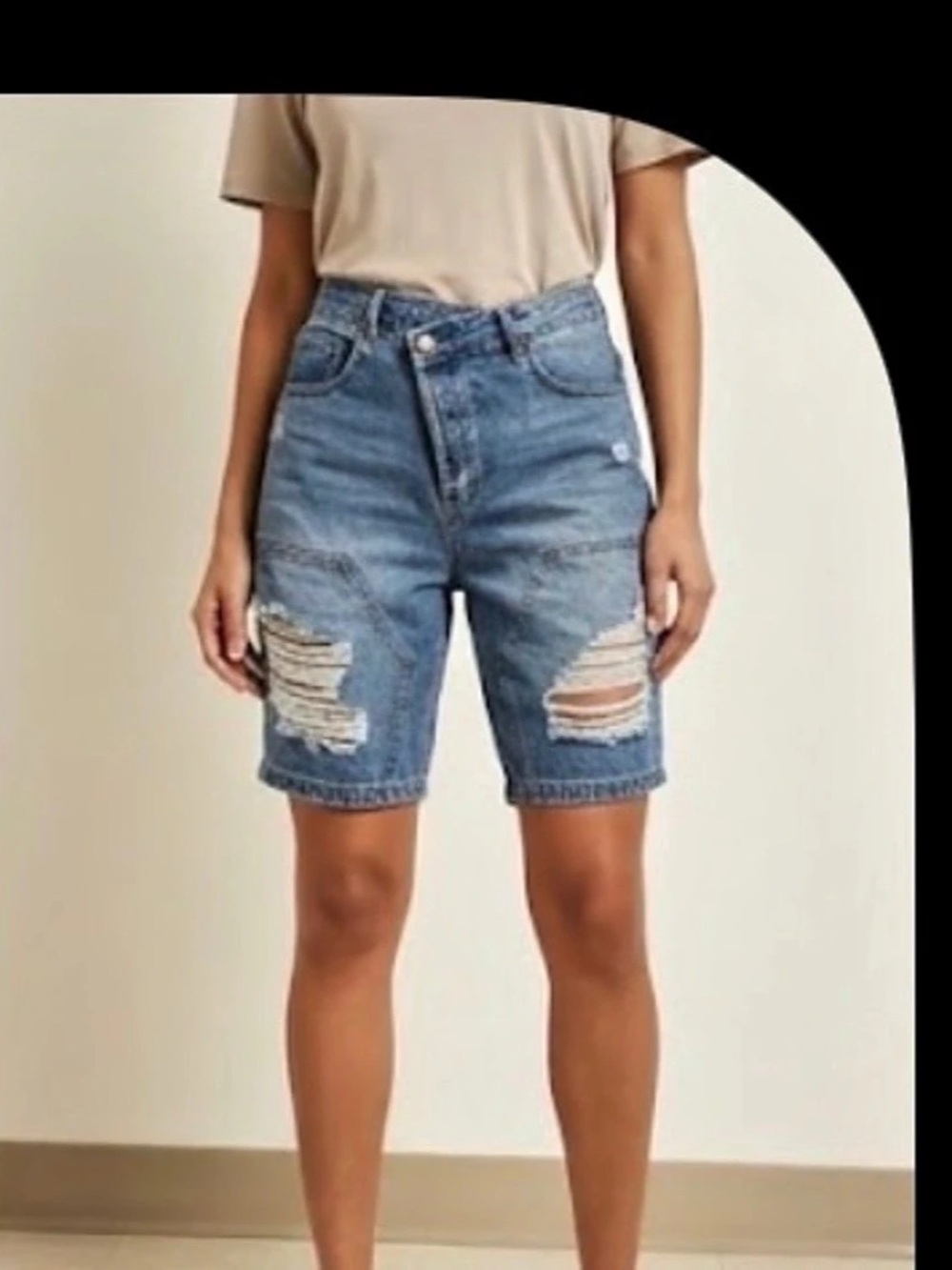 Fashion Nova Bermuda Shorts Distressed Denim in Blue Size 15 NWT